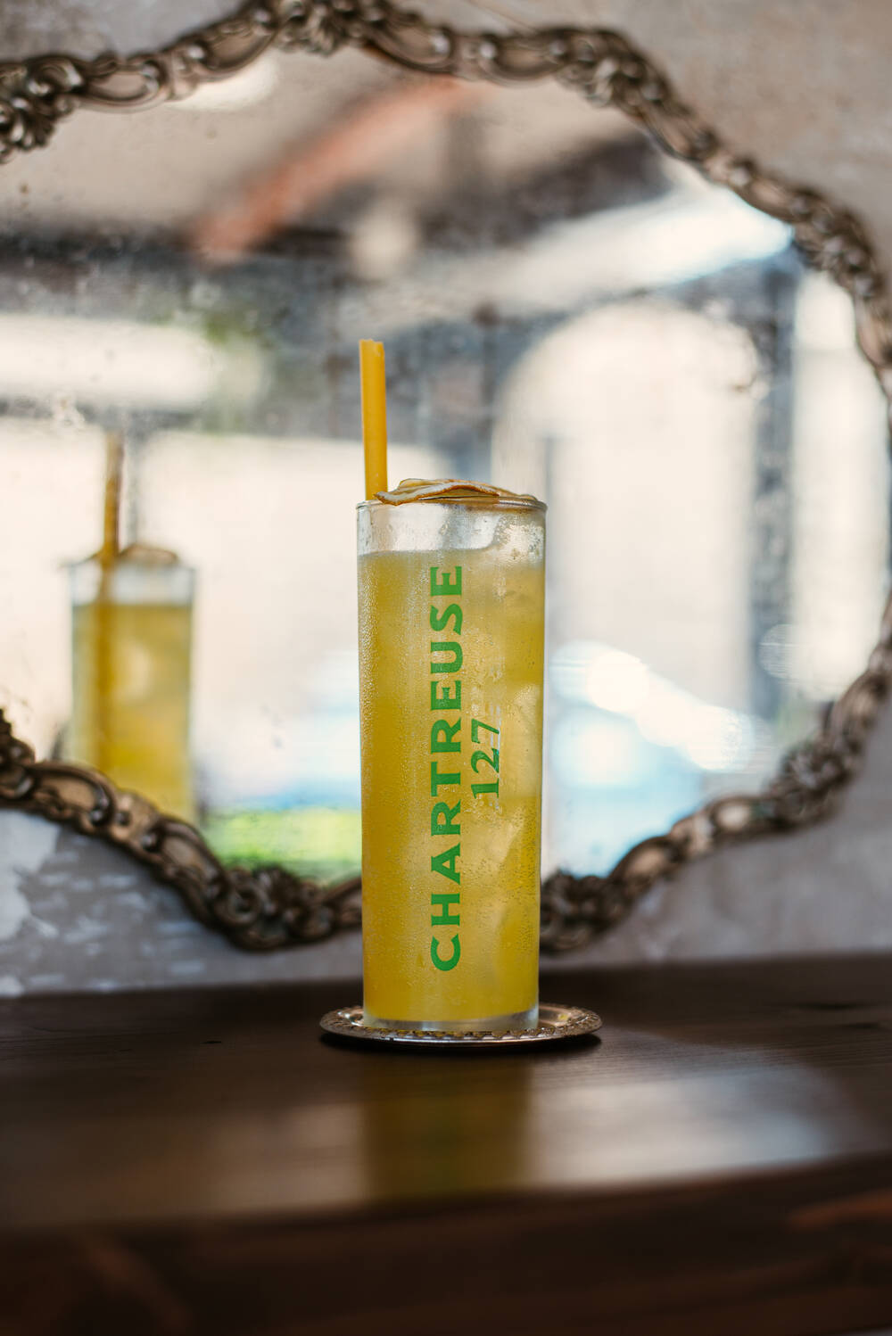 Cocktail Chartreuse 127 in bicchiere serigrafato